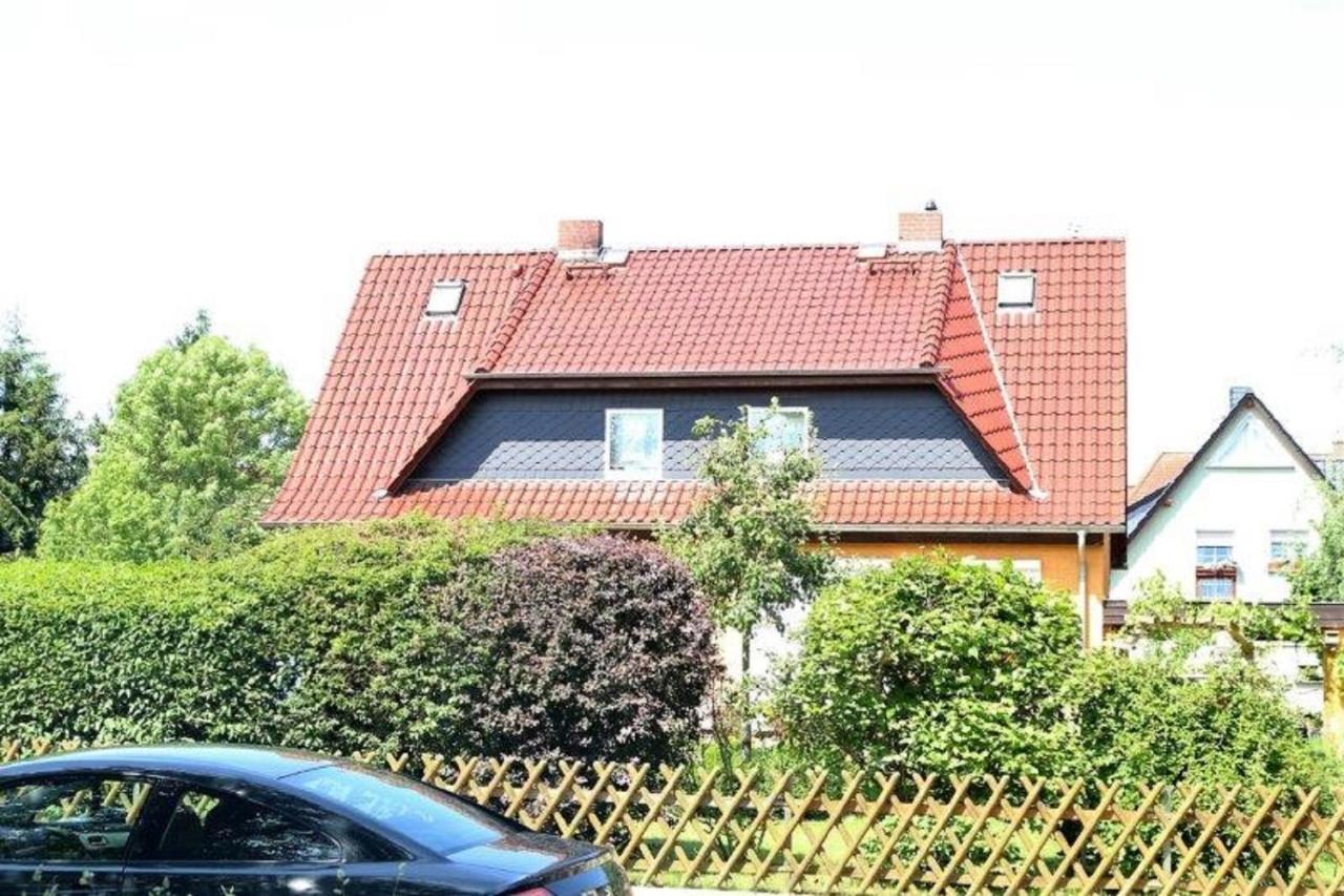 Ferienwohnung Tschitschmann Наумбург Екстериор снимка