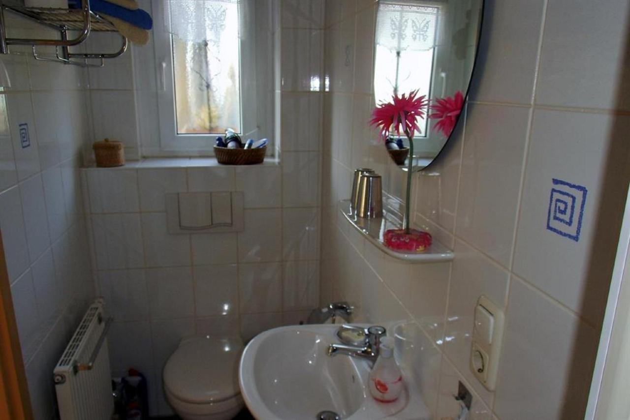 Ferienwohnung Tschitschmann Наумбург Екстериор снимка
